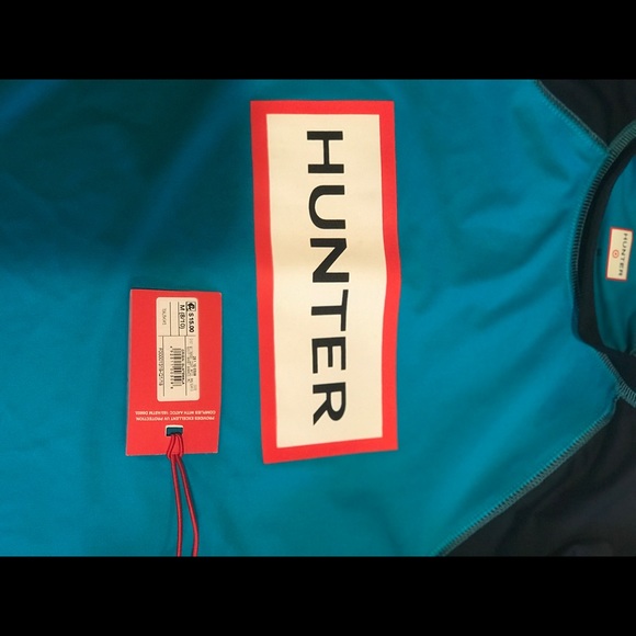 Hunter brand Youth medium swim top blue and navy - Picture 2 of 3